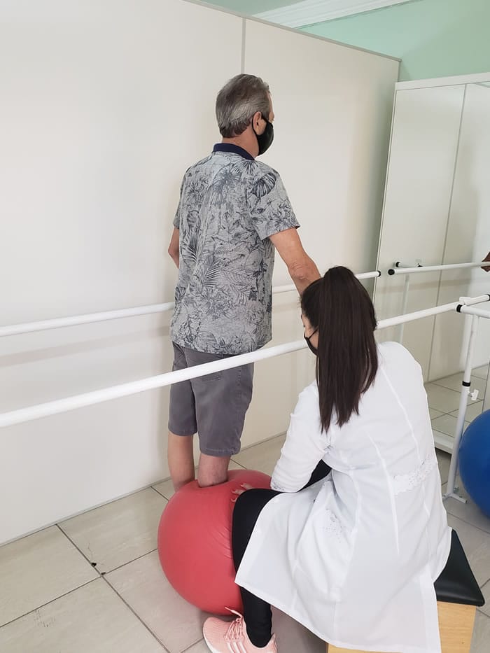 PRÓTESES PARA AMPUTAÇÕES